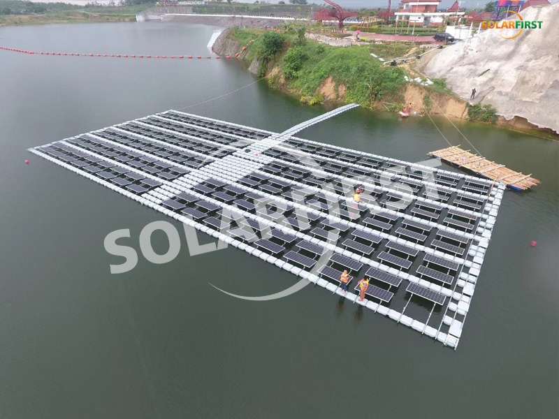 
     Завершение первого проекта плавучей установки Solar First Group в Индонезии
    