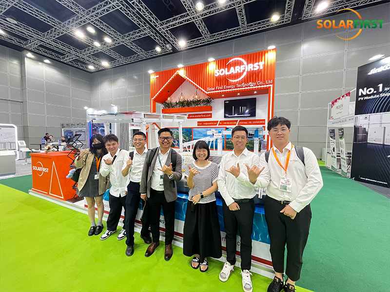 Компания Solar First выделяется на выставке зеленой энергетики в Малайзии благодаря разнообразным решениям в области фотоэлектрической энергетики.